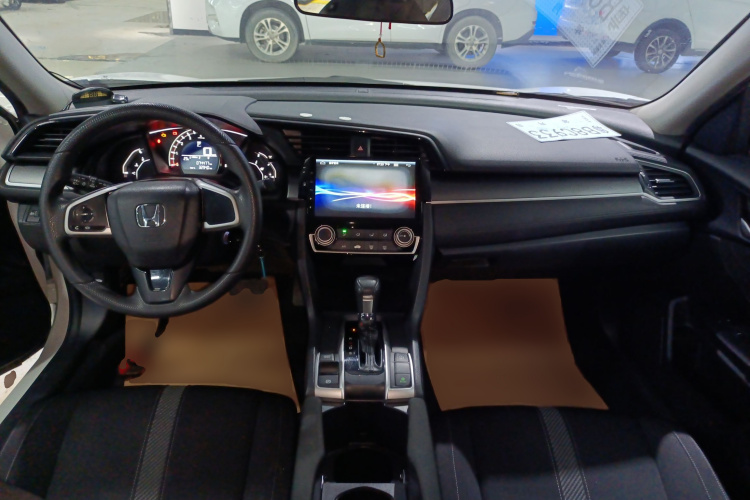 Honda Civic 2017 car image #10