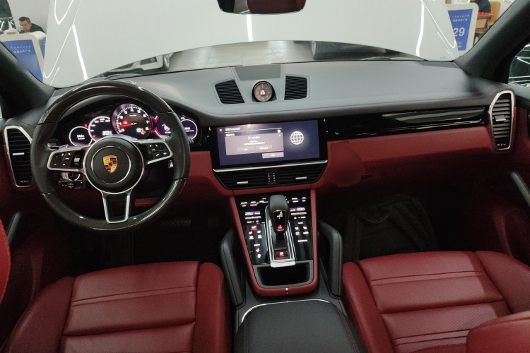 2021 car image #10