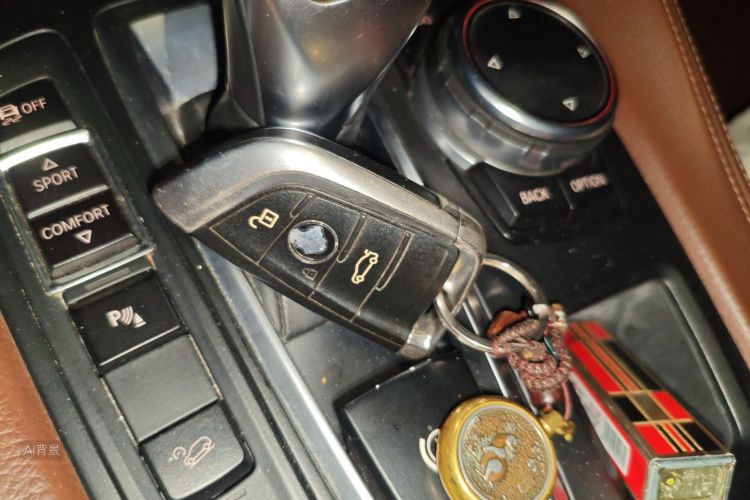 BMW X6 2015 immagine di auto #10