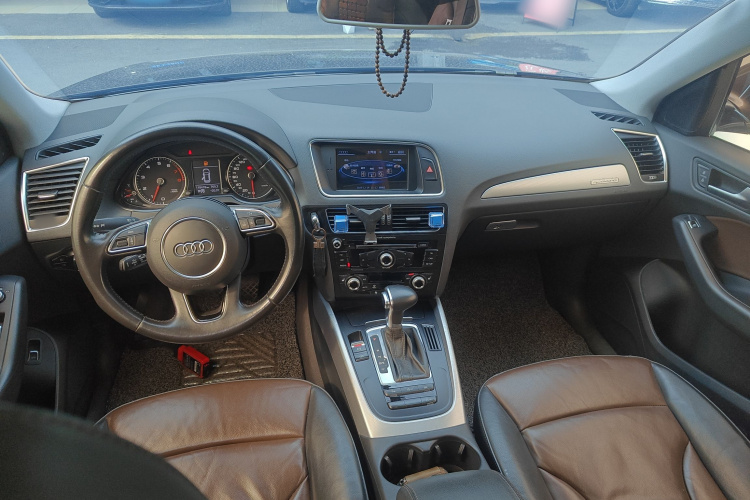 Audi Q5 2016 car image #10