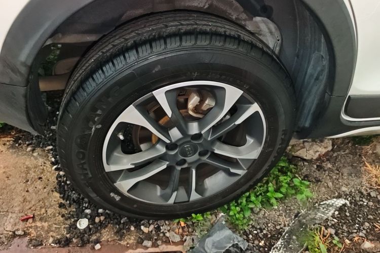 Vision X3 2019 car image #10