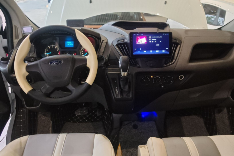 Ford Transit 2019 imagen de coche #10