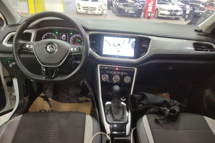 T-Roc 2019 #10 T-Roc 2019 car image #10