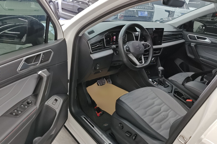 Volkswagen Tiguan X 2023 #10 Volkswagen Tiguan X 2023 car image #10