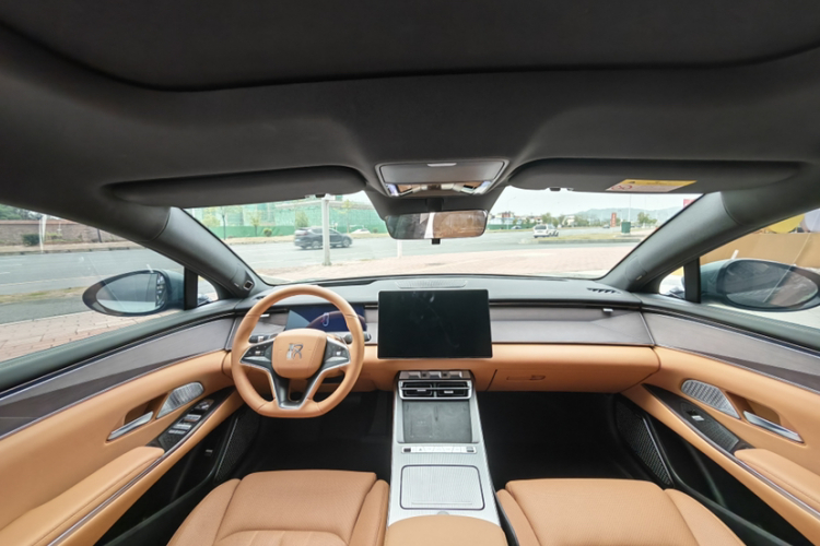 BYD HanL 2025 car image #10