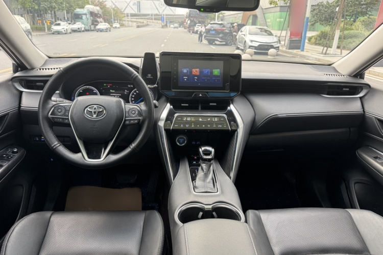 Toyota Harrier 2022 car image #10