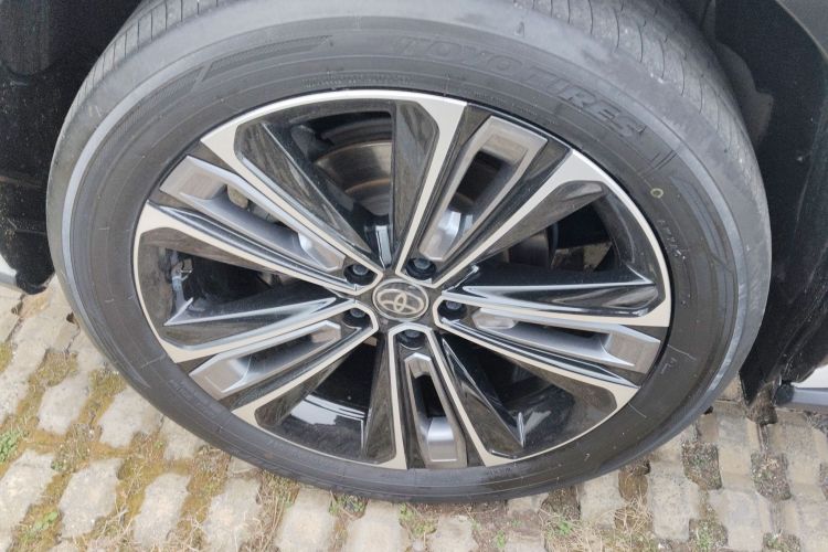 Toyota bZ4X 2022 immagine di auto #10