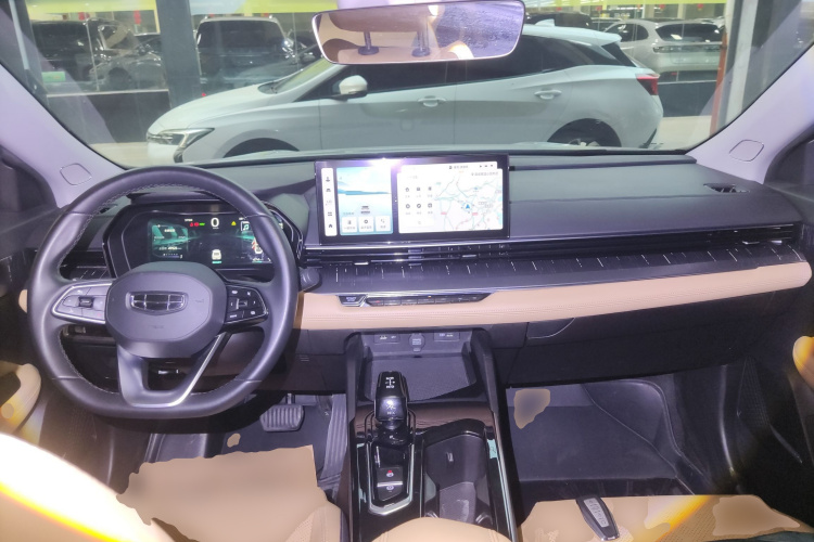 GEELY Emgrand L HiP 2023 car image #10