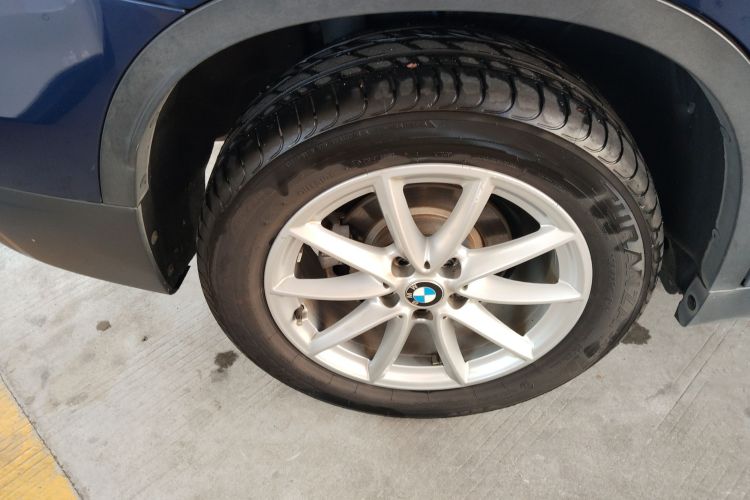 BMW X1 2018 car image #10