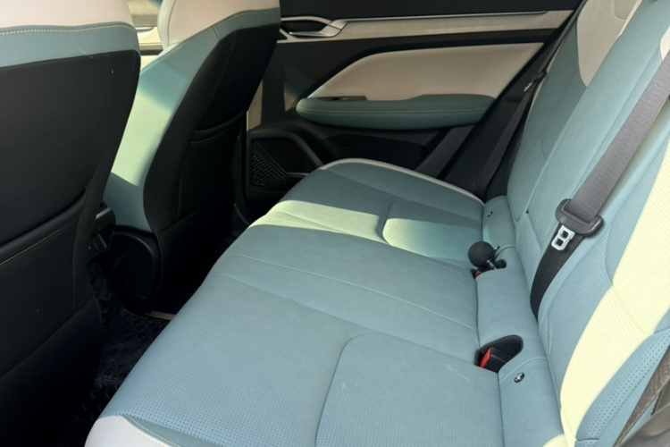 GEELY Emgrand L HiP 2022 #10 GEELY Emgrand L HiP 2022 car image #10