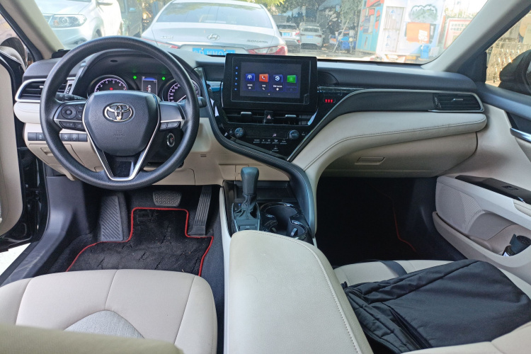 Toyota Camry 2021 car image #10