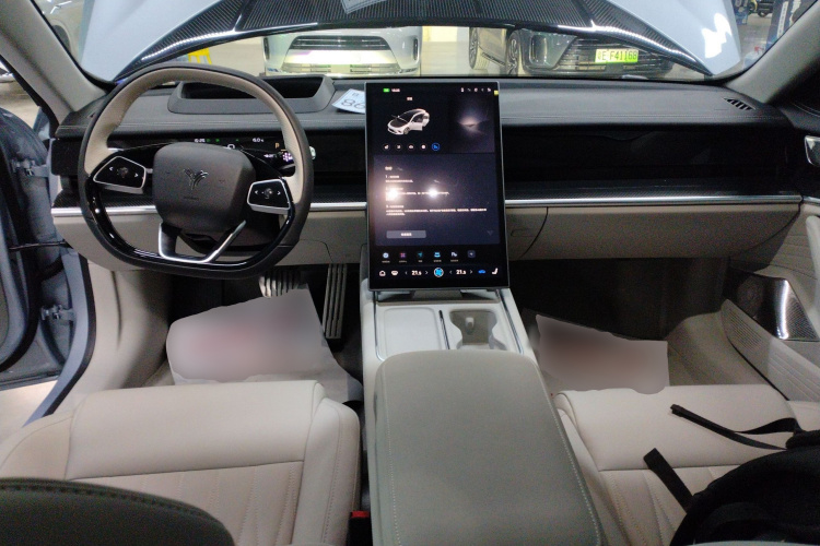 哪吒汽车 哪吒S猎装 2025 汽车图片 #10