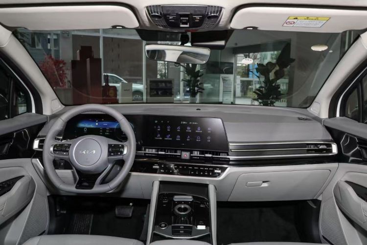 Kia Sportage car image #10