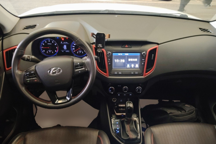 Hyundai ix25 2018 #10 Hyundai ix25 2018 car image #10