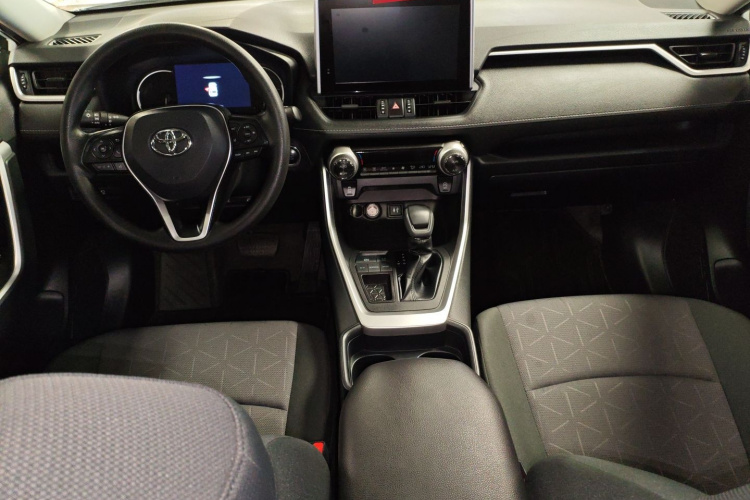 Toyota RAV4 2022 car image #10