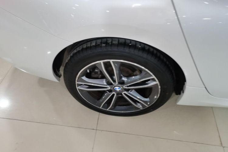 BMW 1 Series 2021 car image #10