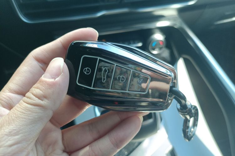 GEELY Coolray 2020 #10 GEELY Coolray 2020 car image #10