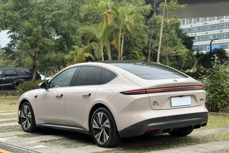 NIO ET5 2022 #10 NIO ET5 2022 car image #10