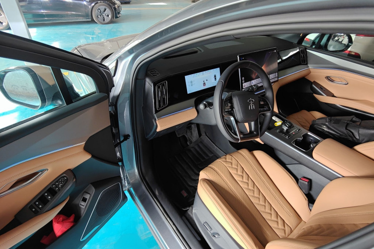 BYD SongL DM-i 2024 car image #10