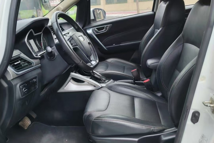 Vision X3 2019 car image #10