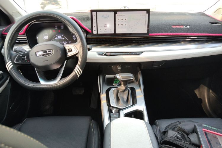 Emgrand L 2022 car image #10