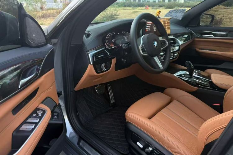 BMW 6 Series GT 2024 #10 BMW 6 Series GT 2024 immagine di auto #10