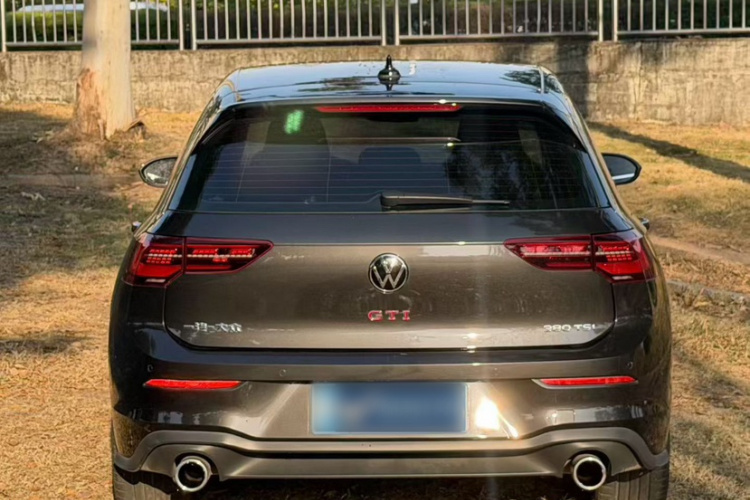 Volkswagen GolfGTI 2023 car image #10