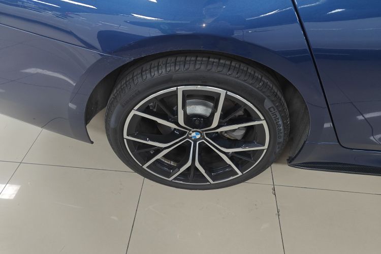 BMW 5 Series 2020 #10 BMW 5 Series 2020 car image #10