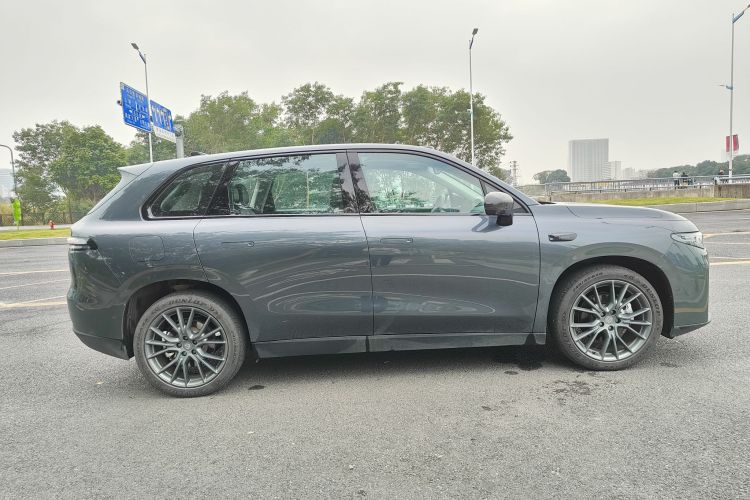 零跑汽车 零跑C10 2024 汽车图片 #10