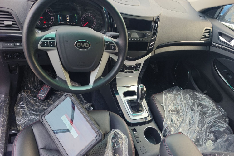 BYD e5 2022 car image #10