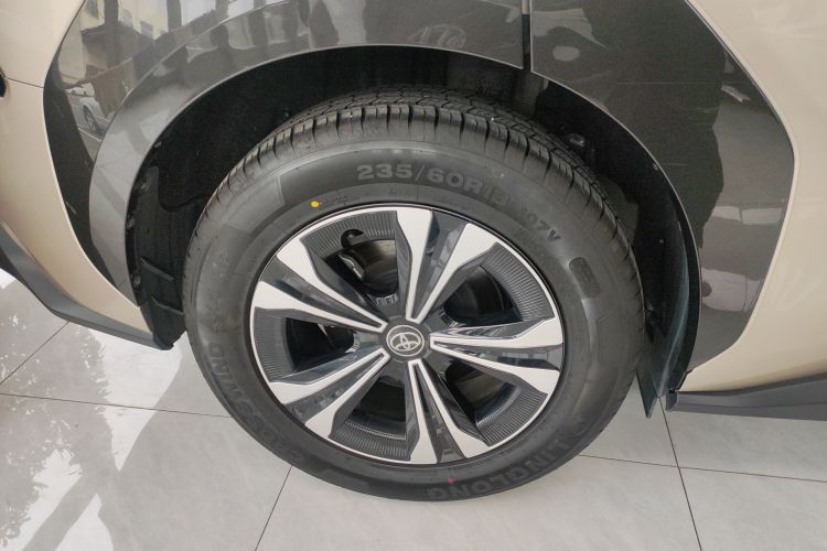 Toyota bZ4X 2022 immagine di auto #10