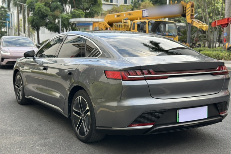 BYD Han 2021 car image #10