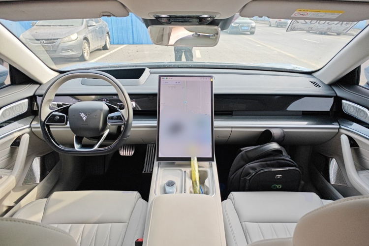 哪吒汽车 哪吒S猎装 2025 汽车图片 #10