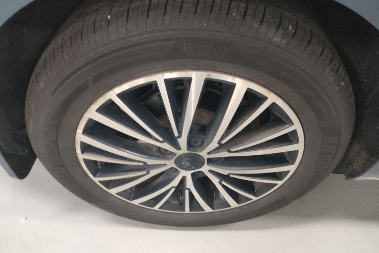 Volkswagen Touran 2018 immagine di auto #10