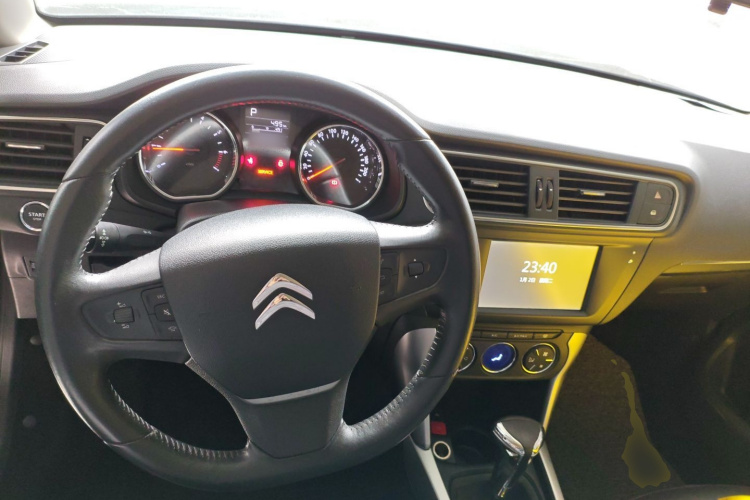 雪铁龙 雪铁龙C3-XR 2015 汽车图片 #10