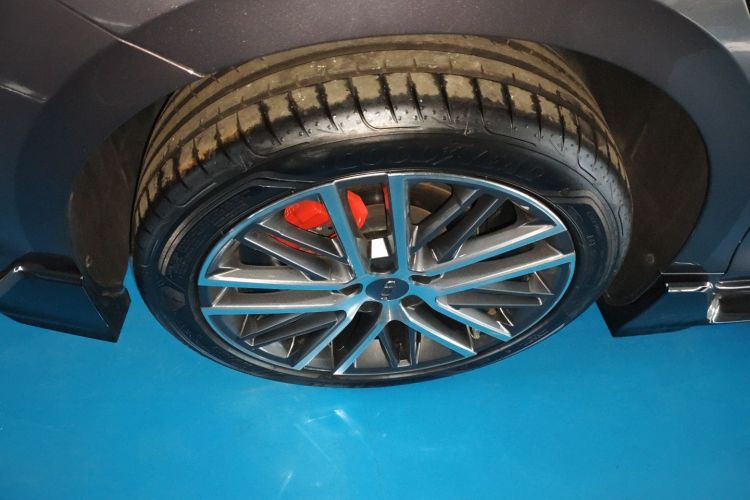 Preface 2024 immagine di auto #10