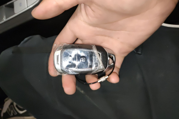 Hyundai Elantra 2025 car image #10