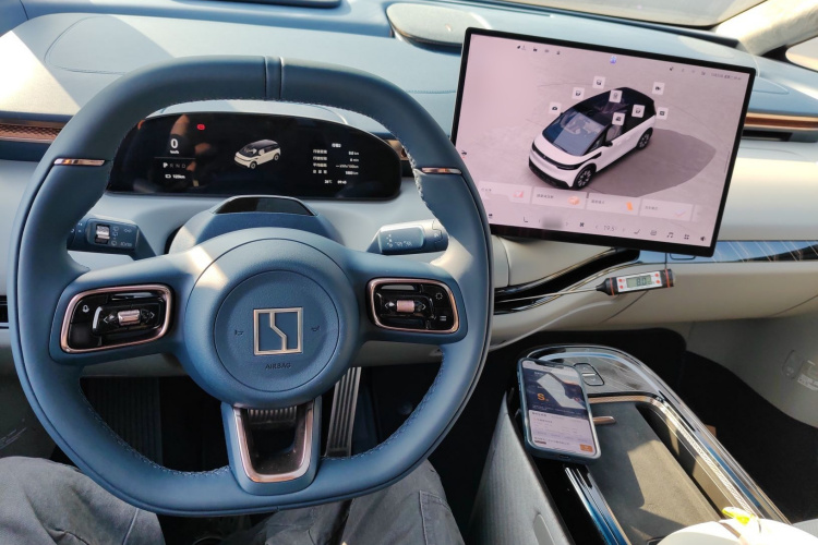 极氪 极氪MIX 2024 汽车图片 #10