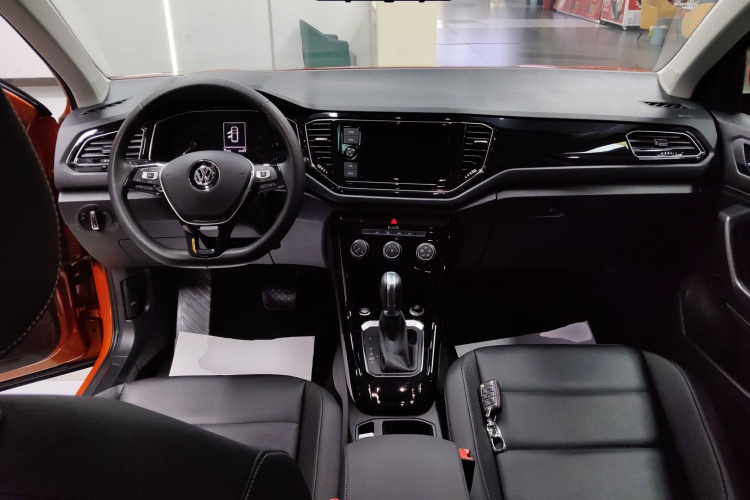 T-Roc 2020 car image #10