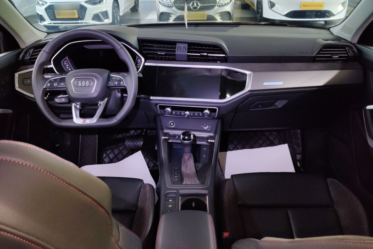 Audi Q3 Sportback 2021 #10 Audi Q3 Sportback 2021 car image #10