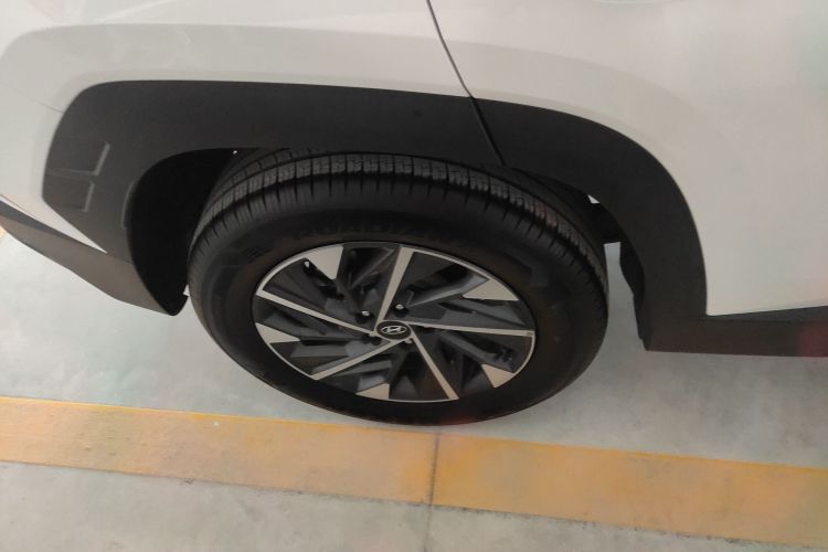 Hyundai Tucson 2021 car image #10