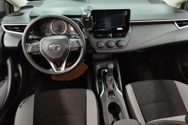 Toyota Corolla 2023 car image #10