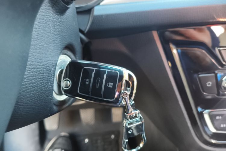 Changan Alsvin V7 2017 car image #10