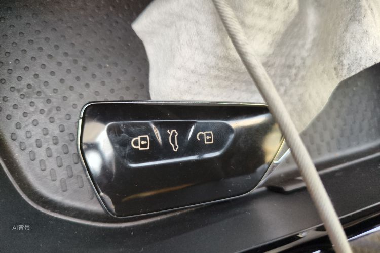 Volkswagen Lamando 2023 immagine di auto #10