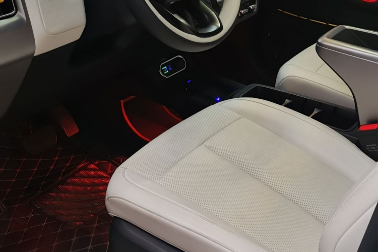 2024 car image #10