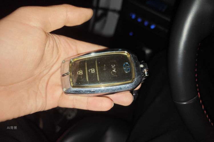 Toyota RAV4 Hybird E+ 2021 immagine di auto #10