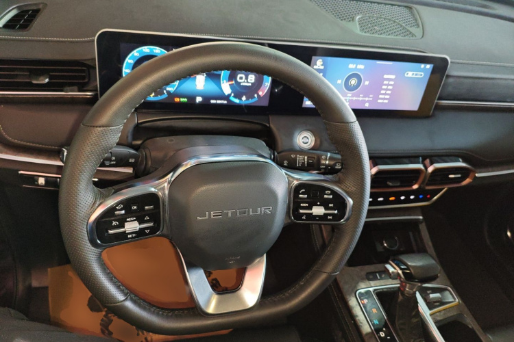 X70 PLUS 2020 car image #10