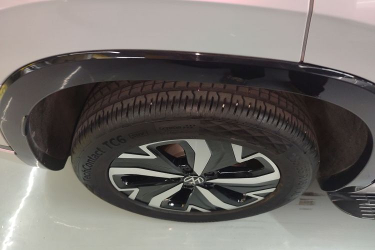 Volkswagen Tayron GTE 2023 immagine di auto #10