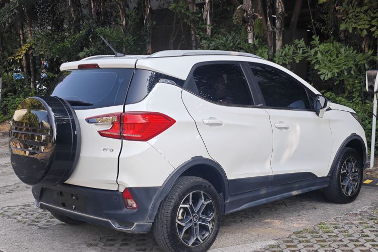 BYD Yuan Pro 2021 immagine di auto #10