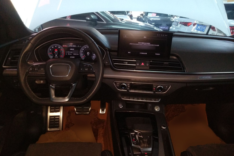 Audi Q5L Sportback 2024 #10 Audi Q5L Sportback 2024 car image #10